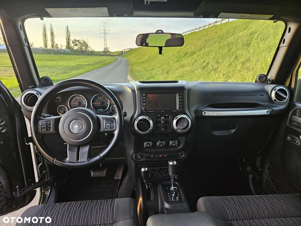 Jeep Wrangler 2.8 CRD Unlim Rubicon - 16