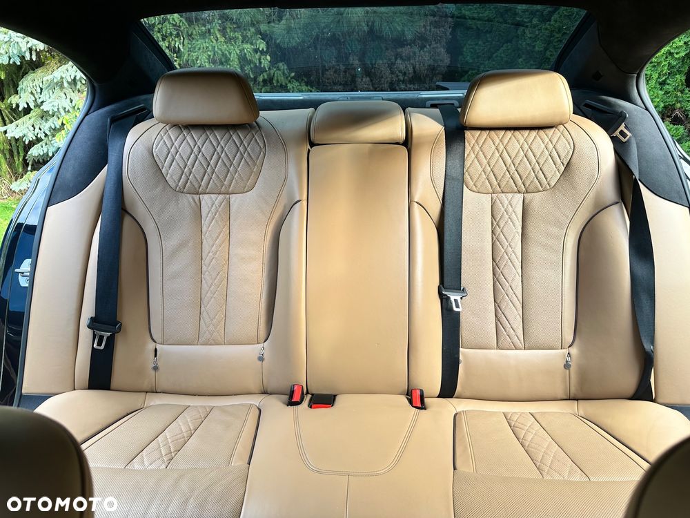 BMW Seria 7 750Li xDrive - 8