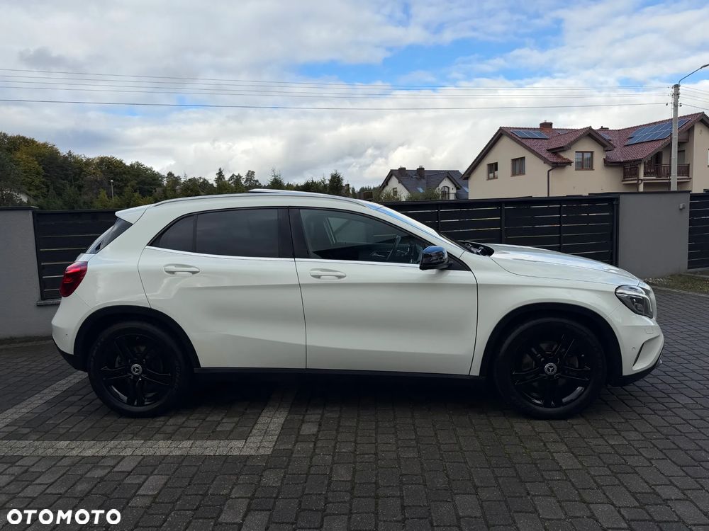 Mercedes-Benz Gla 2016 photo 5