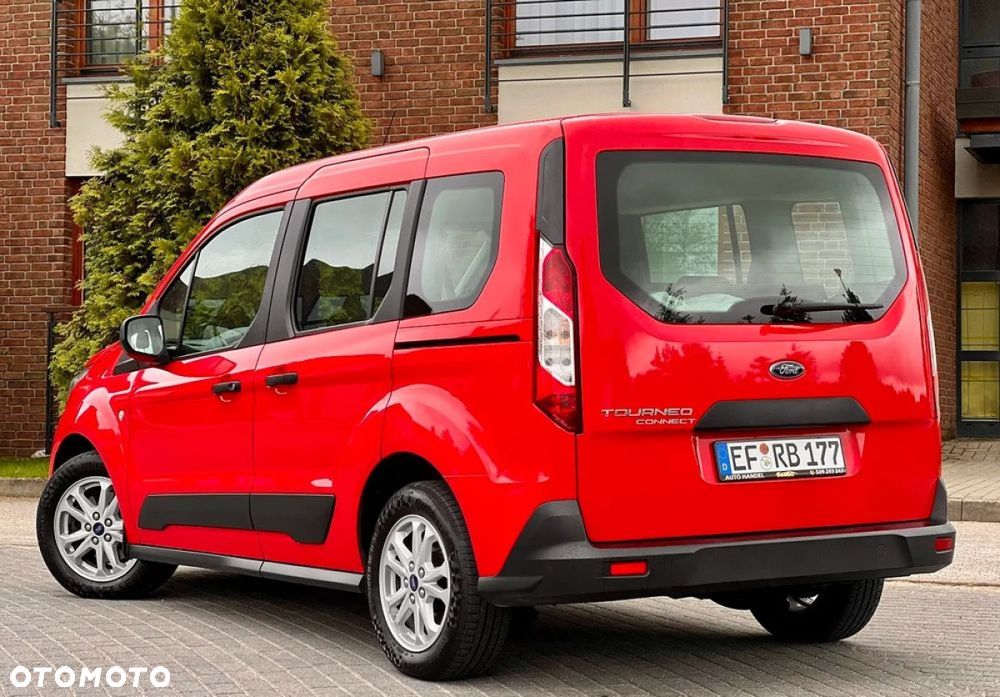 Ford Tourneo Connect 1.5 TDCi Start-Stop Titanium - 17