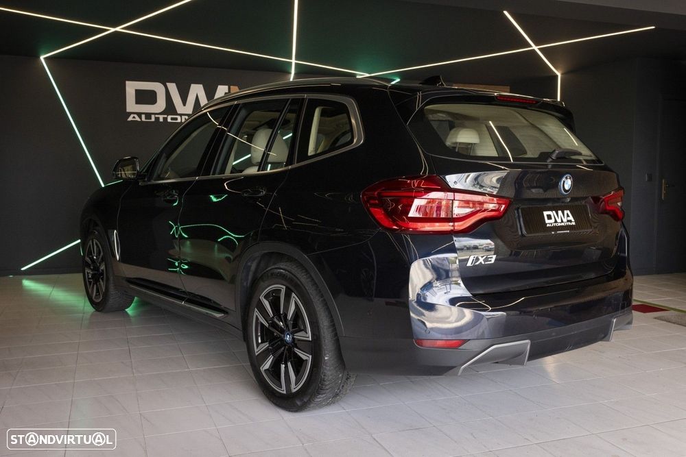 BMW iX3 Inspiring - 4
