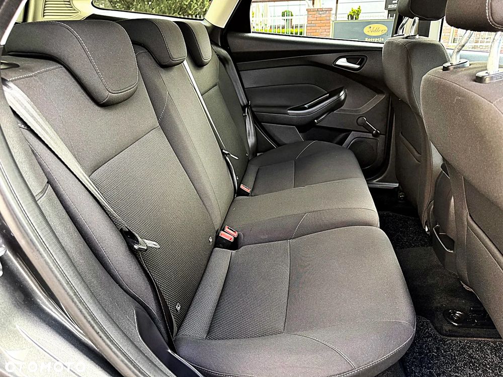 Ford Focus 1.6 TDCi DPF Start-Stopp-System Titanium - 24