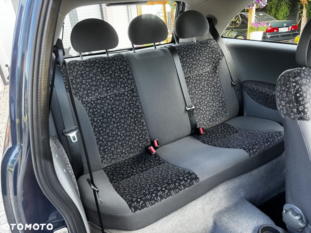 Opel Corsa 1.2 16V Comfort - 34