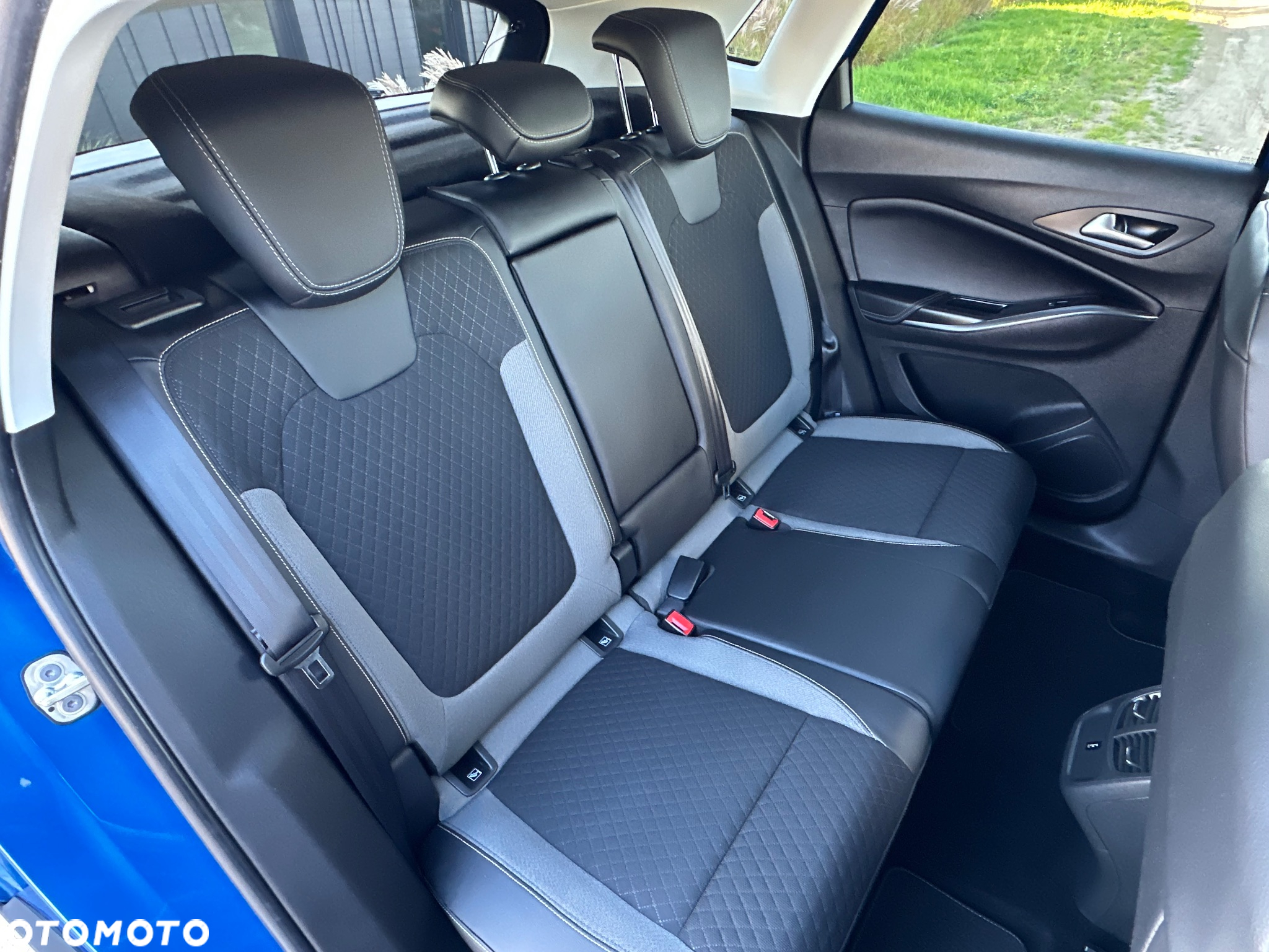 Opel Grandland X 1.5 D Start/Stop Automatik Business Edition - 31