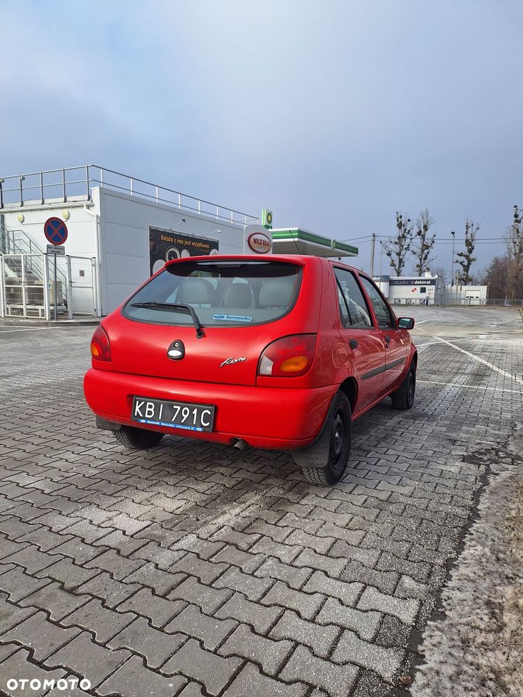 Ford Fiesta 1.25 Ambiente - 14