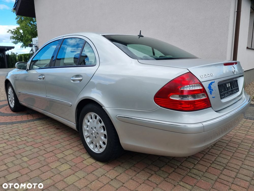 Mercedes-Benz Klasa E 220 CDI Automatik Elegance - 4