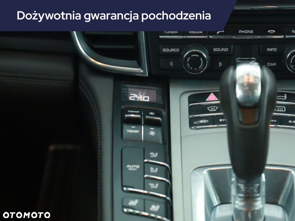 Porsche Panamera - 17