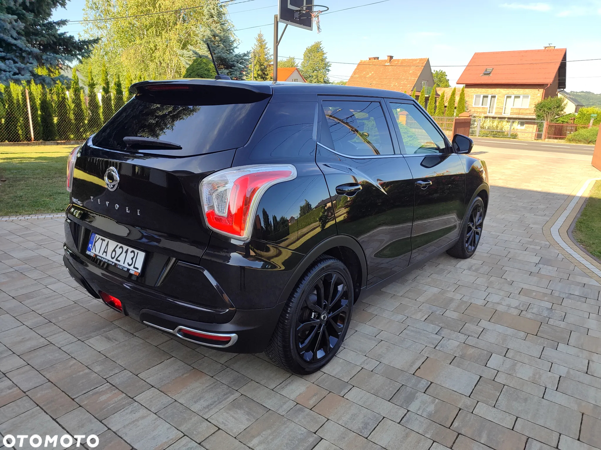 SsangYong/KGM Tivoli 1.6 Crystal Base - 3