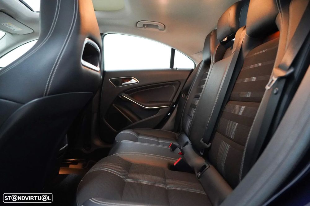 Mercedes-Benz CLA 180 d Urban Aut. - 9