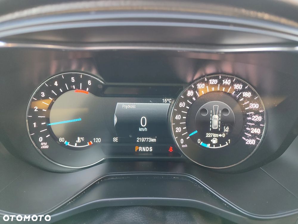 Ford Mondeo 2.0 EcoBlue Titanium - 26