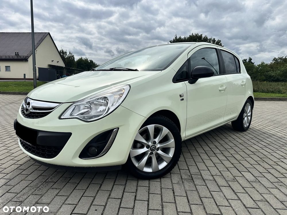 Opel Corsa 1.4 16V 150 Jahre - 2