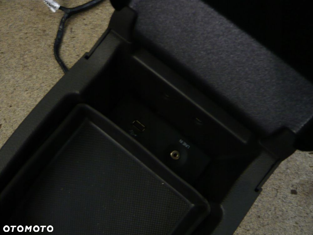 tunel środkowy podłokietnik ford focus mk3 - 2