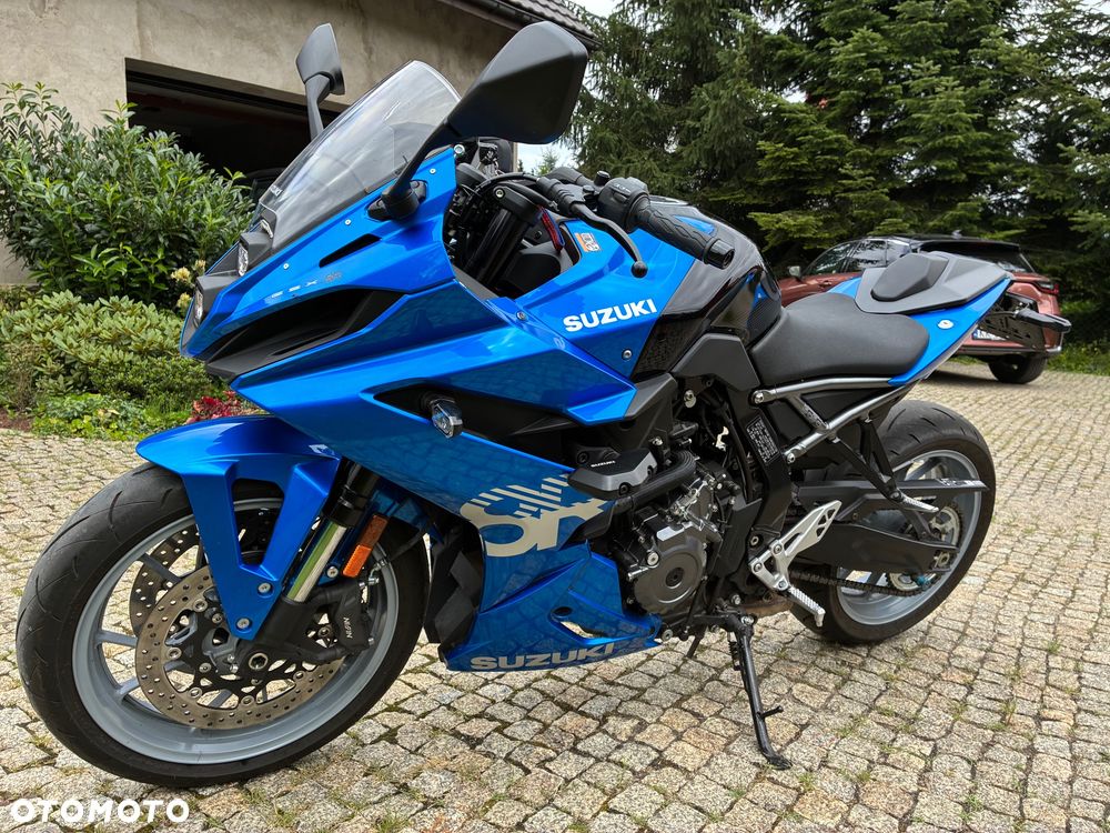Suzuki GSX - 5