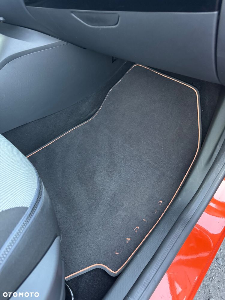 Renault Captur - 22
