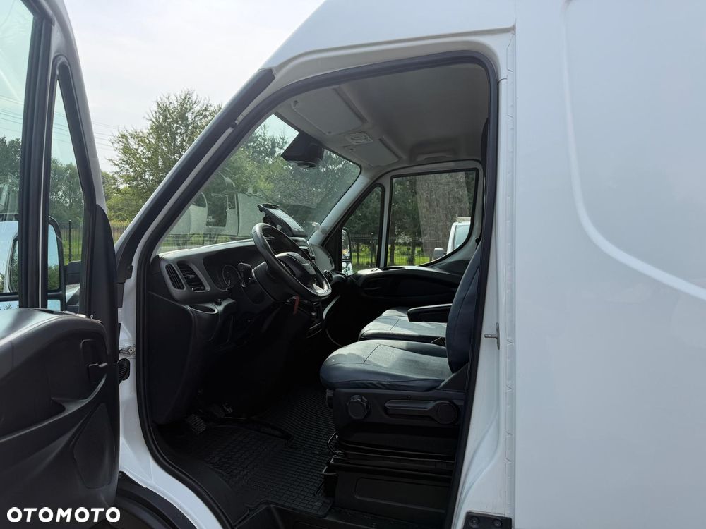 Iveco DAILY / 2.3D / L3H3 / HAK 3.5T / FV23% / NAJBOGATSZA WERSJA / L3 H3 - 11