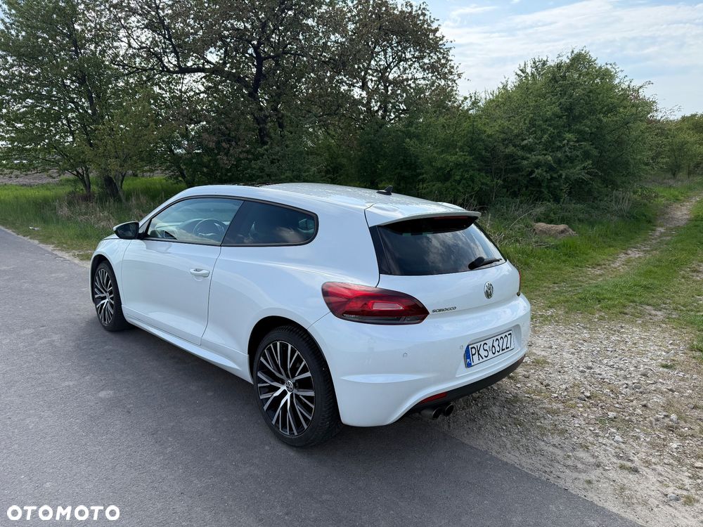 Volkswagen Scirocco 2.0 TDI DSG Life - 5