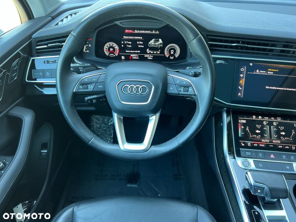 Audi Q7 - 13