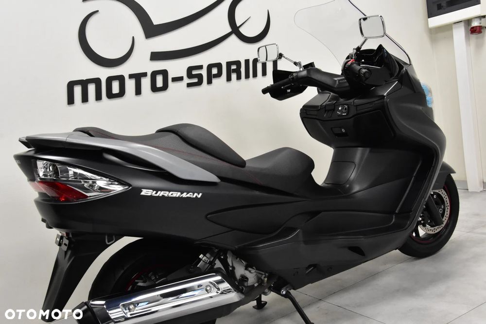 Suzuki Burgman - 10