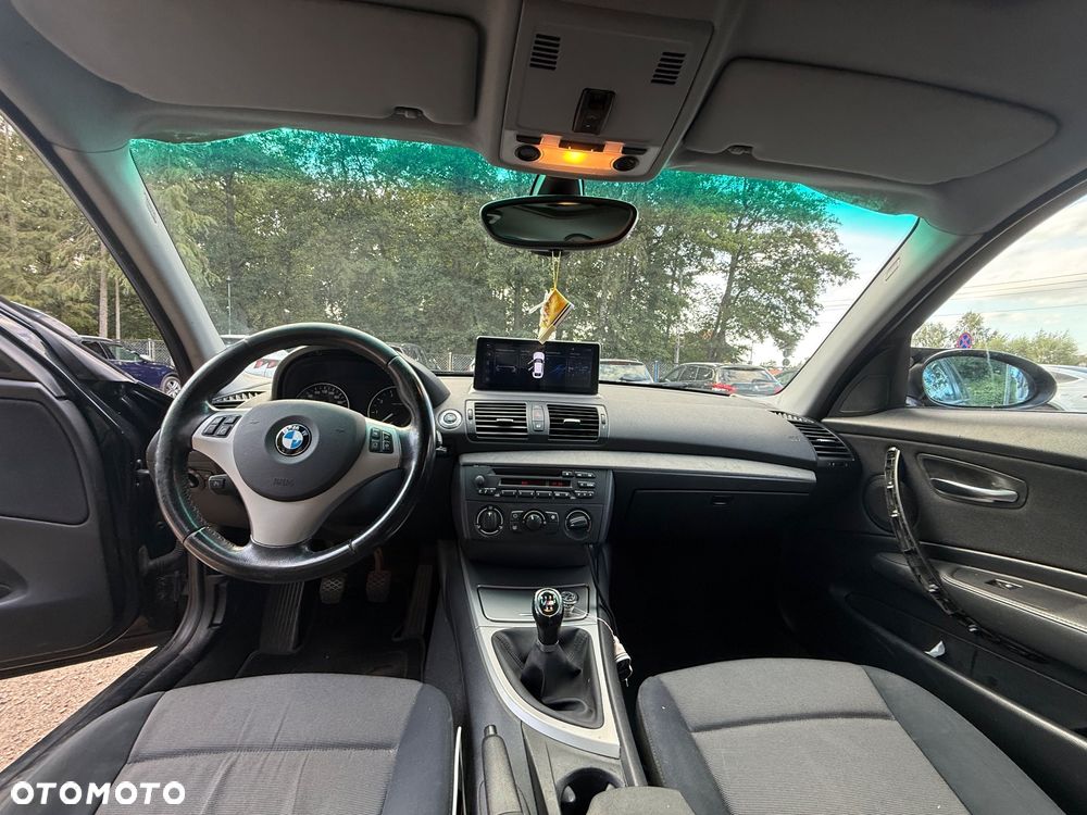 BMW Seria 1 116i - 10