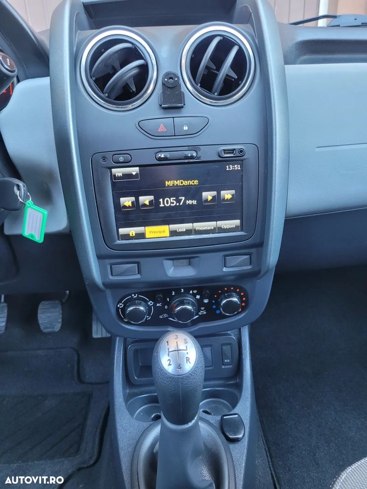 Dacia Duster 1.6 4x2 Laureate - 16