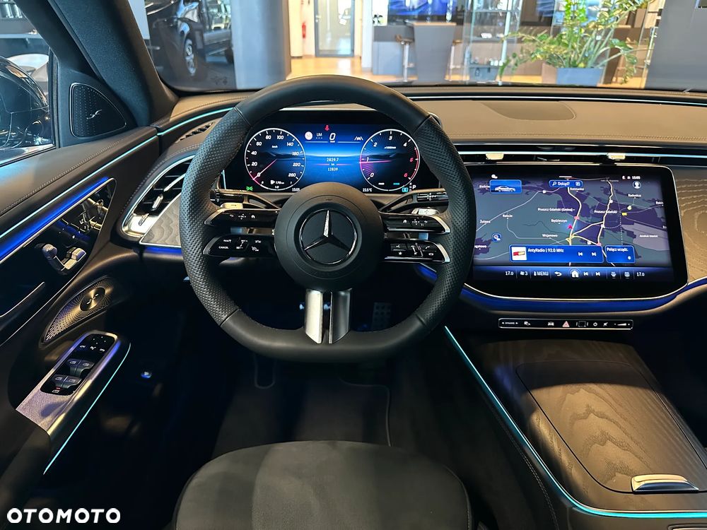 Mercedes-Benz Klasa E 220 d mHEV AMG 9G-Tronic - 10