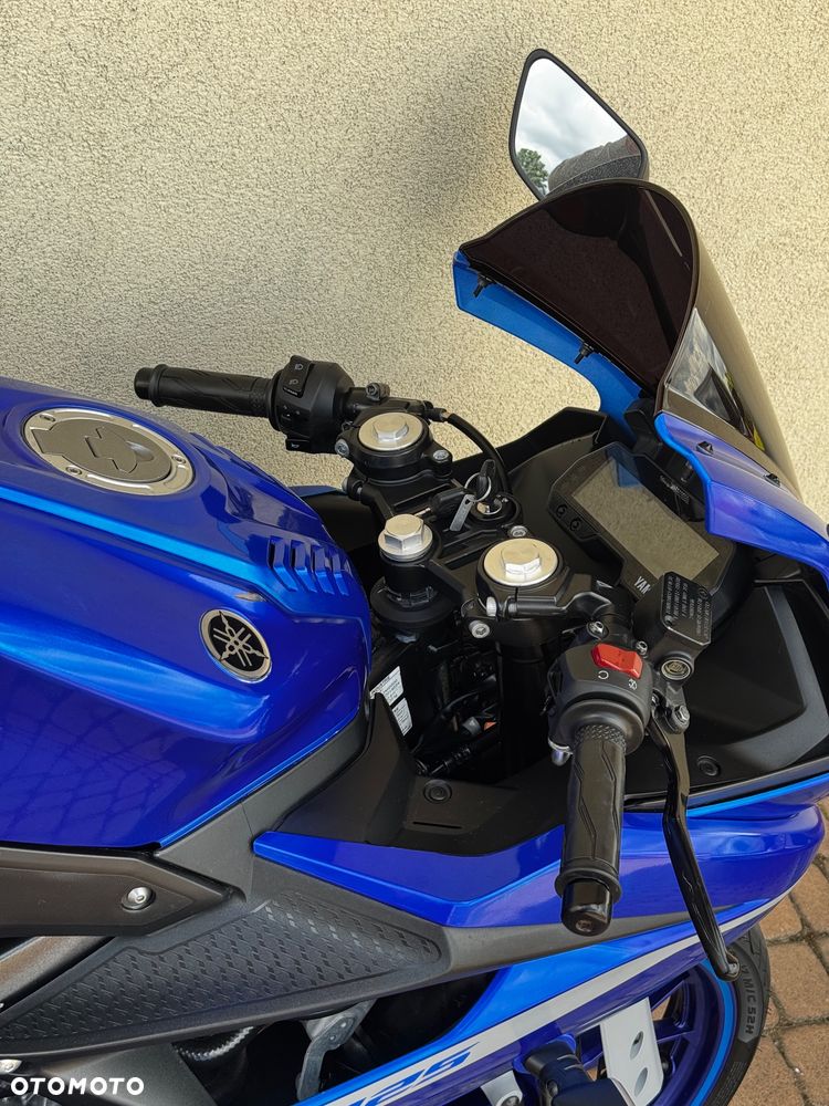 Yamaha XJ - 12