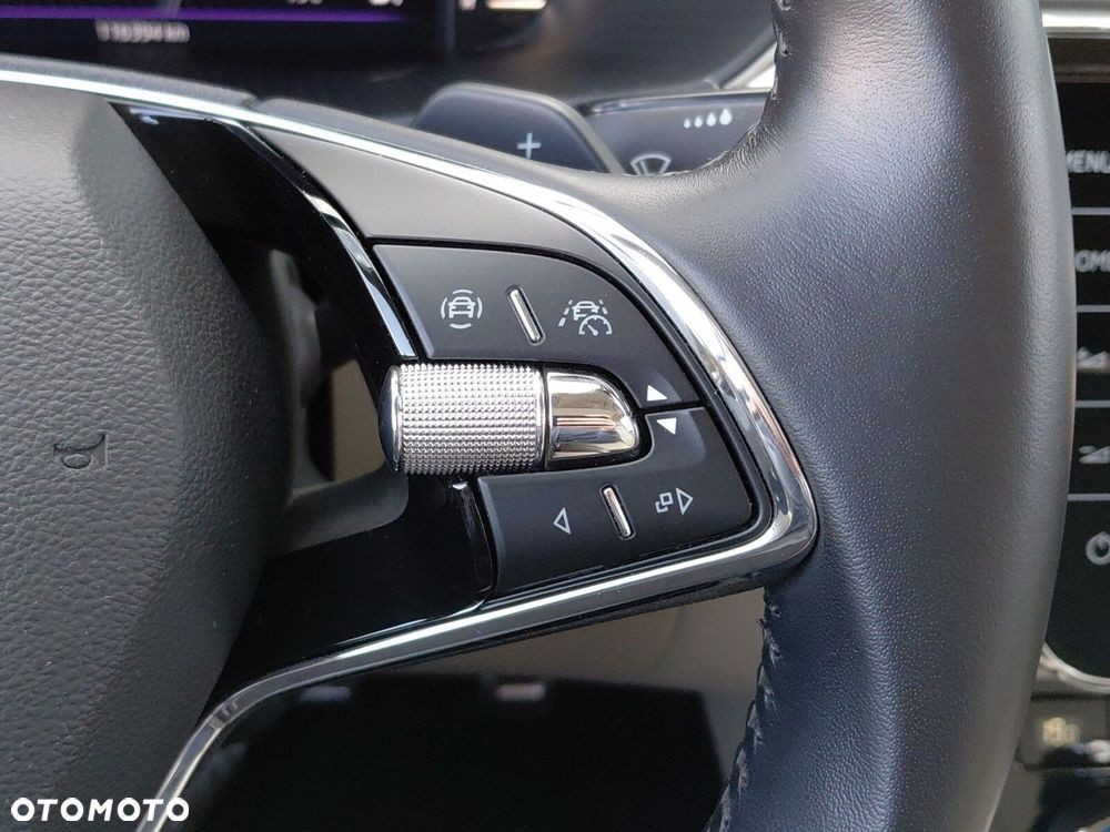 Skoda Superb 2.0 TSI L&K DSG - 24