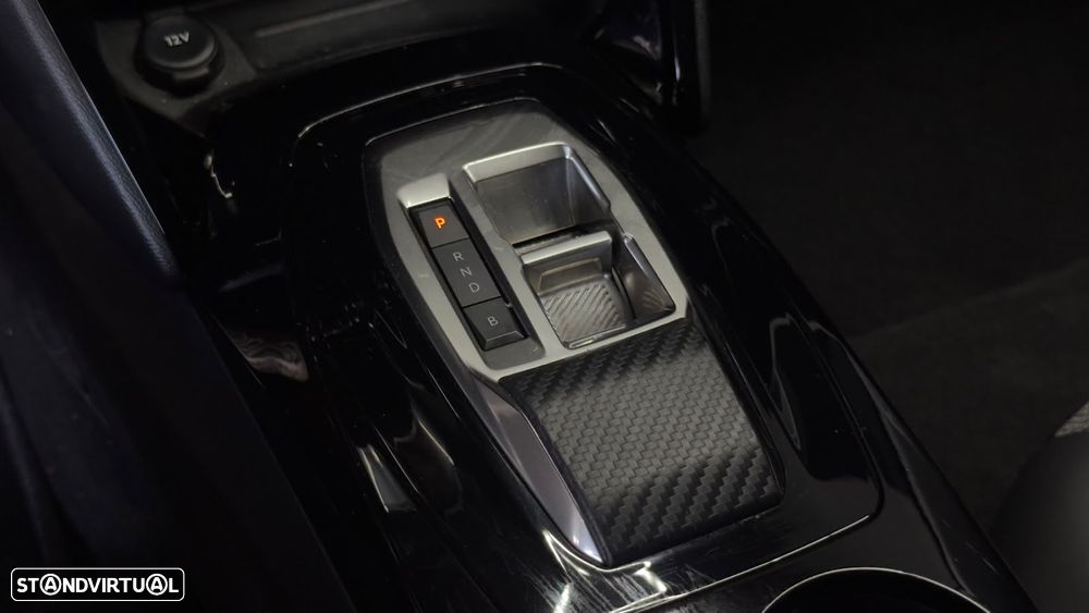 Peugeot e-208 Allure - 29