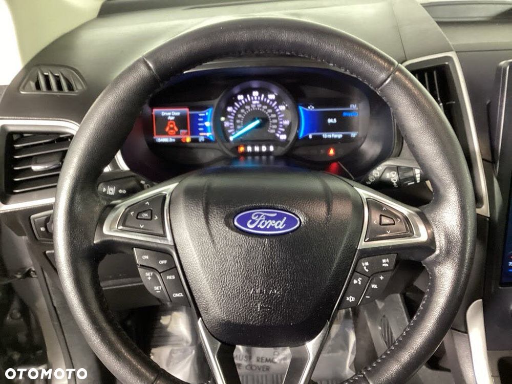 Ford Edge - 18