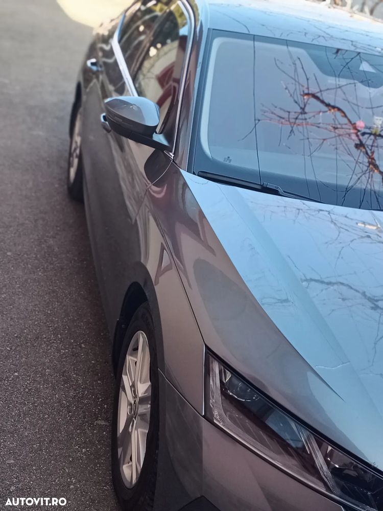 Skoda Octavia 2.0 TDI DSG Style - 1