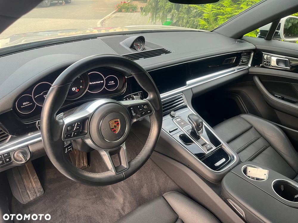 Porsche Panamera Standard - 9