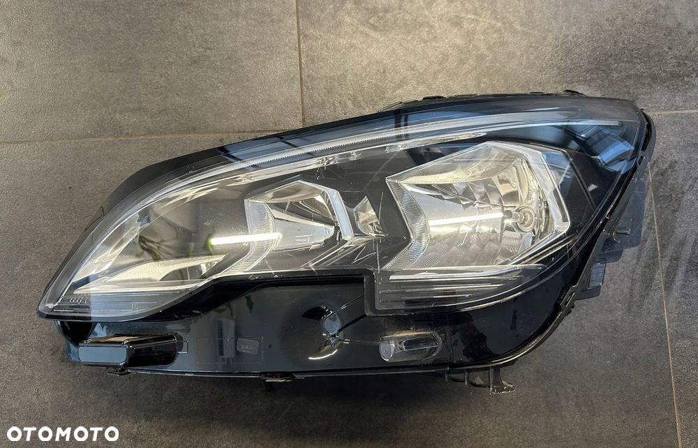 PEUGEOT 5008 II LAMPA LEWA PRZÓD ZWYKŁA  LED 9810478180 - 1