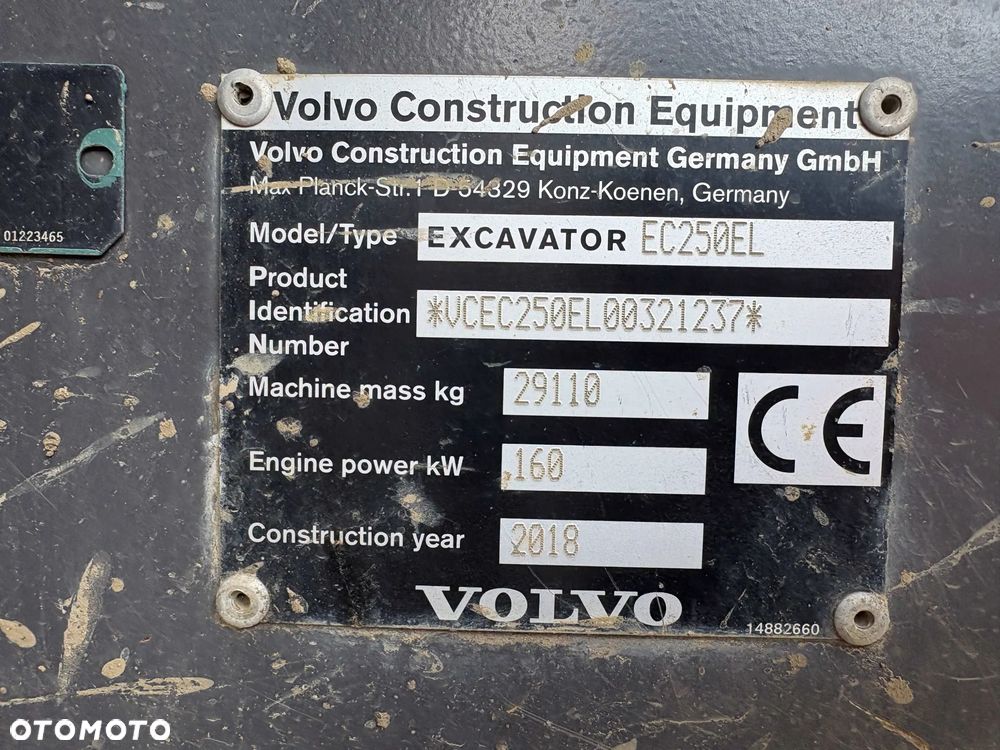Volvo EC250EL - 12