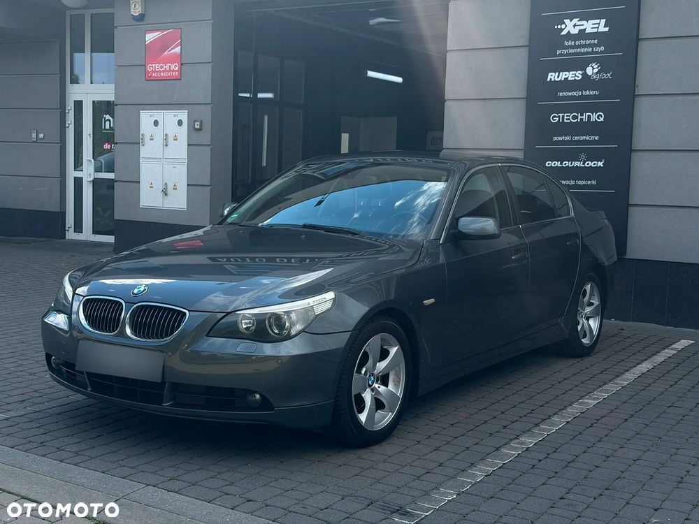 BMW Seria 5 525i - 1