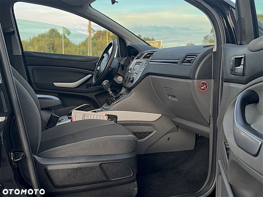 Ford Kuga 2.0 TDCi Titanium - 6