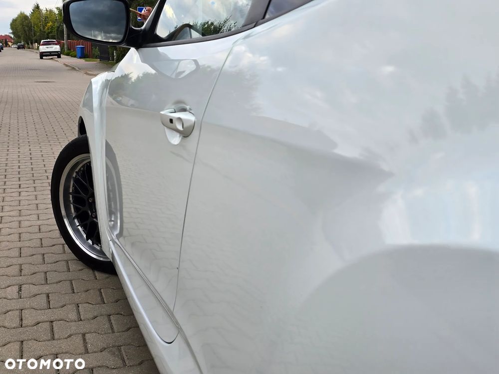 Hyundai Veloster - 19