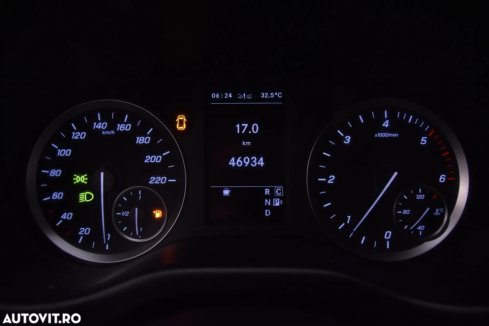 Mercedes-Benz Vito - 10