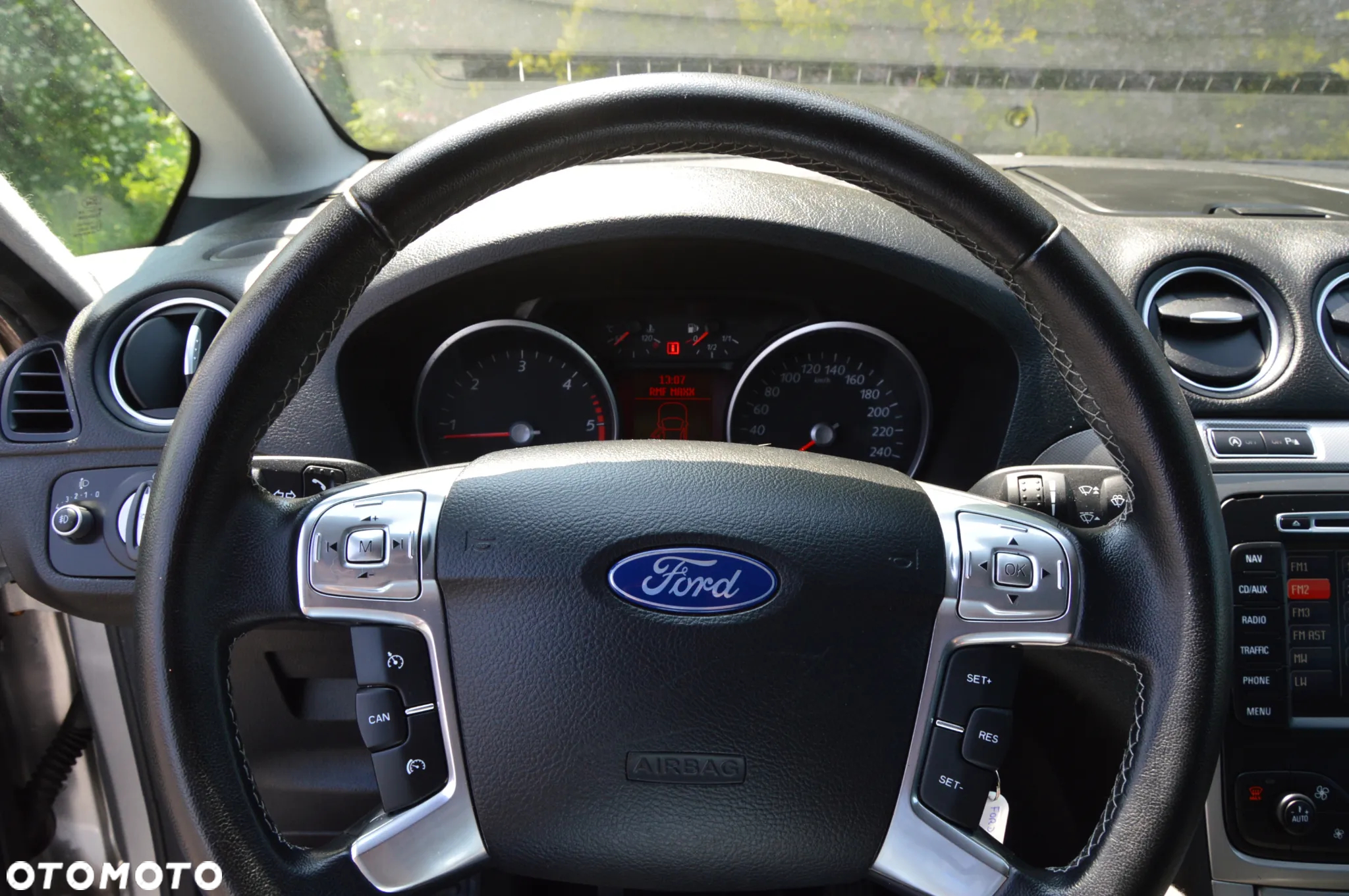 Ford S-Max - 9