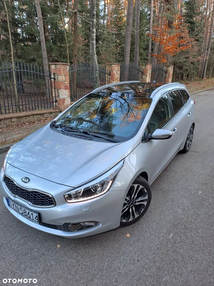 Kia Ceed 1.6 CRDi 128 Platinum Edition - 1
