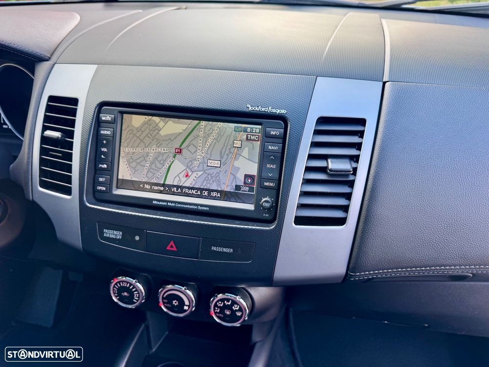 Mitsubishi Outlander 2.2 DI-D Instyle Navi - 16