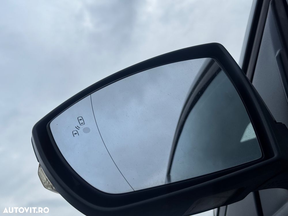 Ford Kuga - 13