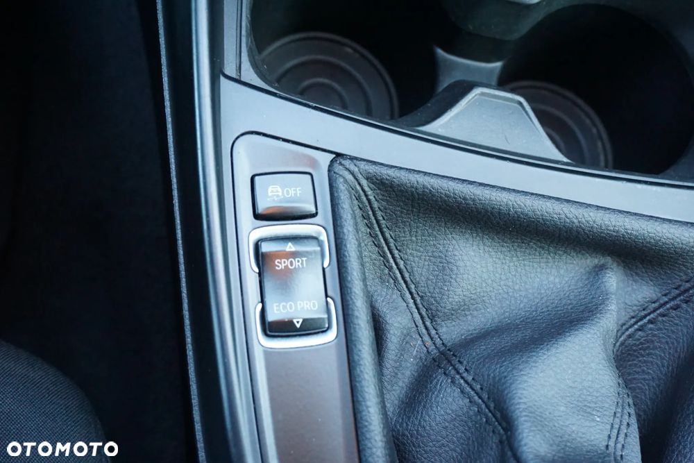 BMW Seria 1 114i Sport Line - 16