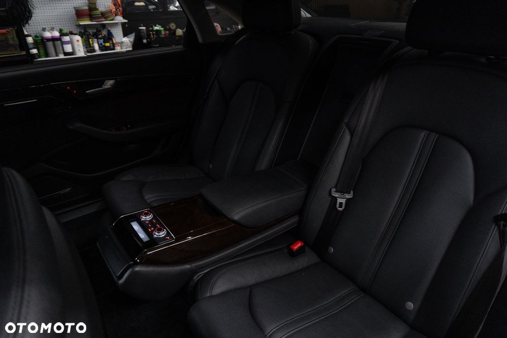 Audi A8 4.0 TFSI Quattro tiptronic - 31