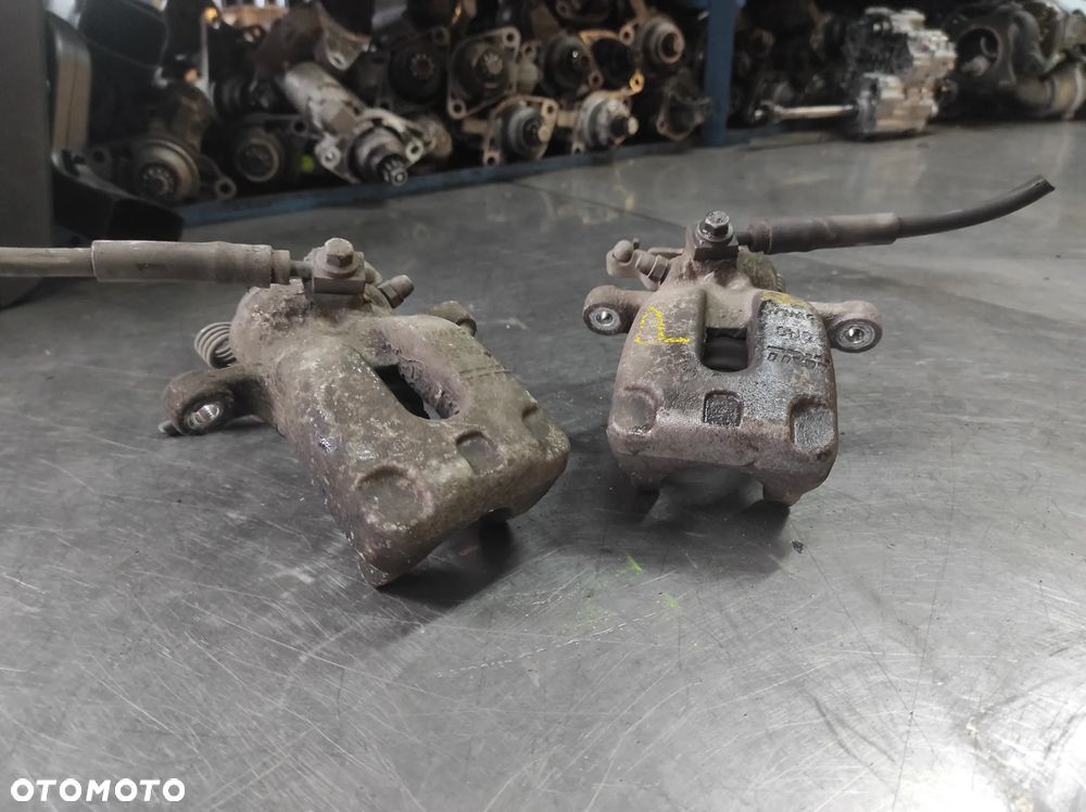 ZACISK TYŁ TYLNY LEWY PRAWY AUDI A3 8V VW GOLF 7 SKODA OCTAVIA 3 SEAT LOEN 3 SPRAWNY GWARANCJA WYSYŁKA !!!!! - 1