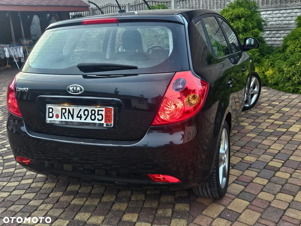 Kia Ceed Cee'd 2.0 Optimum + - 17