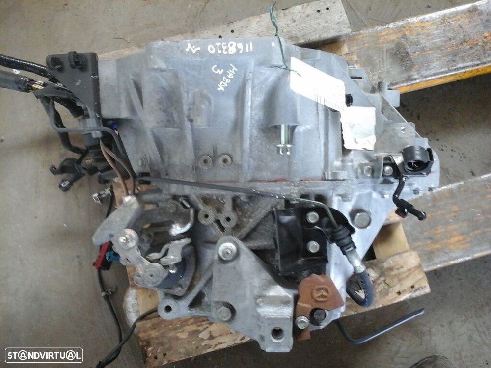 CAIXA VELOCIDADES MAZDA 3 SEDAN 2007 - - 4