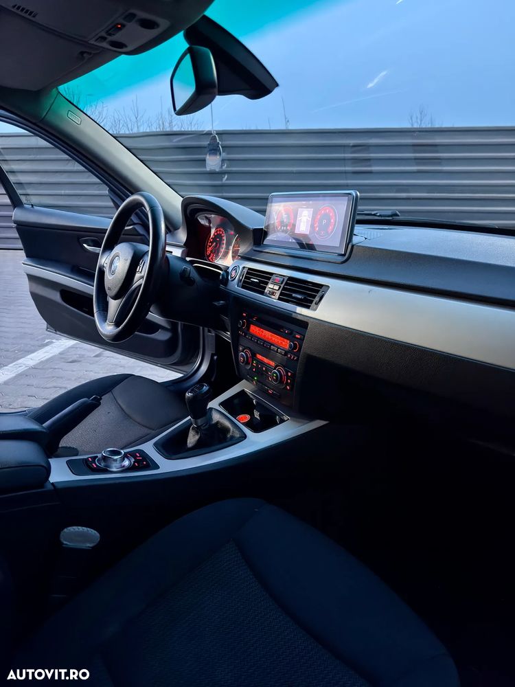 BMW Seria 3 320d - 14