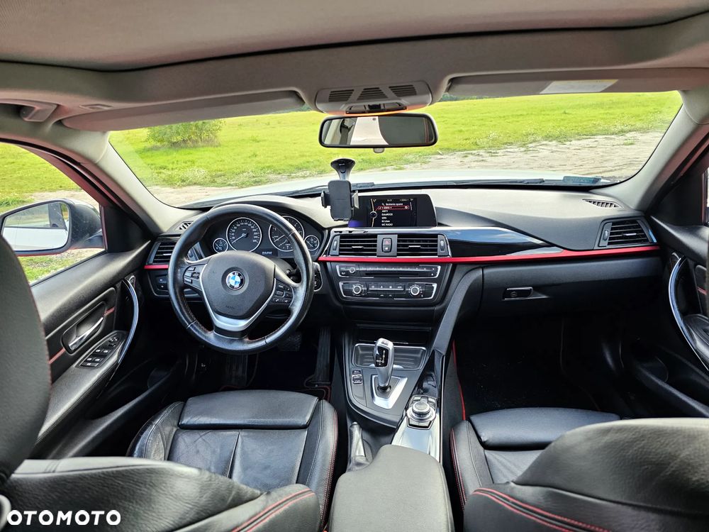 BMW Seria 3 ver-320d-efficient-dynamics - 10