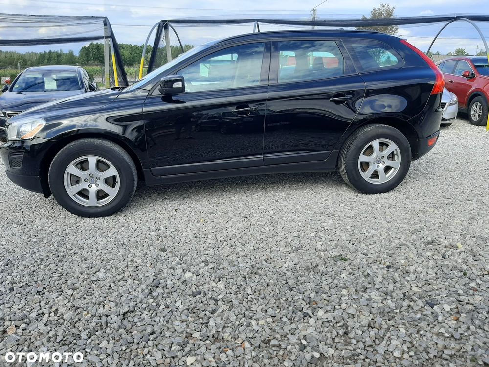 Volvo XC 60 D5 AWD Momentum - 8