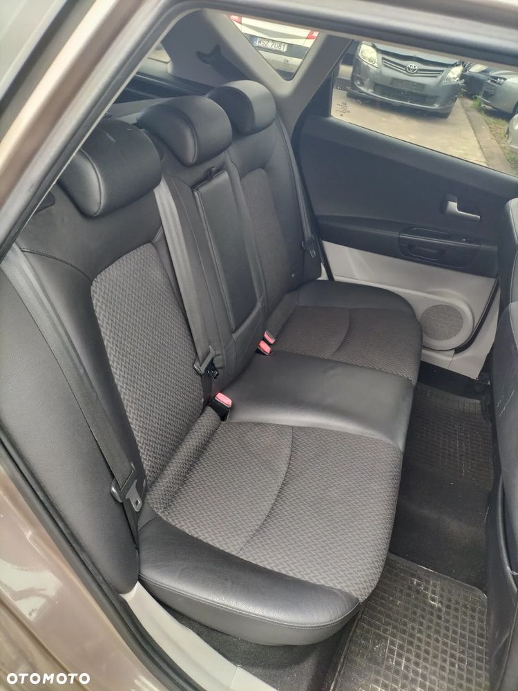 CAŁE AUTO NA CZĘŚCI -LAMPKI W PODSUFITKĘ BRAK- LUSTERKA  KIA CEED I KOMBI 2.0 CRDI 140 KM D4EA KOD LAK.8Q - 14